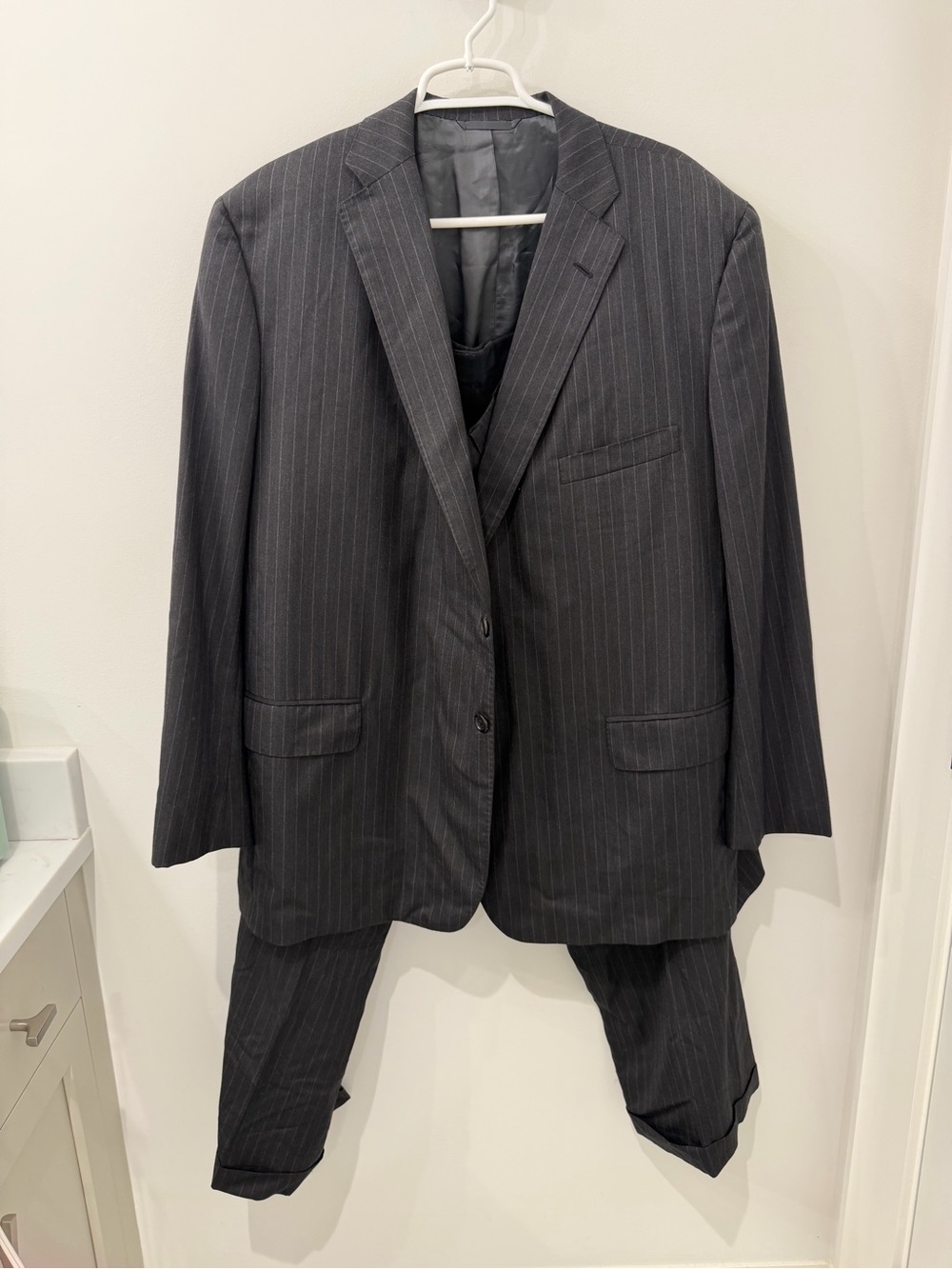 MINT Oxxford Clothes Neiman Marcus Charcoal Pinstripe Suit and Pants 50R